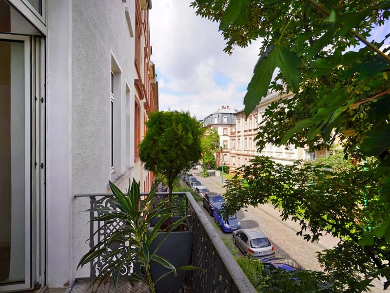 Ausblick Balkon Straßenseite Johannesviertel Darmstadt Immobilienmakler Referenz CENTURY 21 Jens André Immobilien